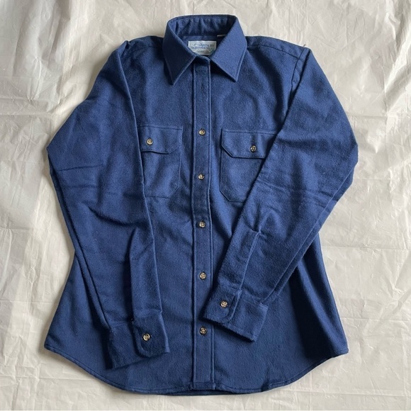 👚 Vintage North by NorthWest Blue Button-Down  Shirt - Women's Size Medium! 👚 - Picture 6 of 10